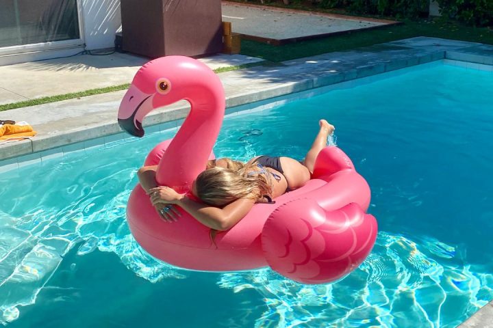 how to workout on vacation - pool